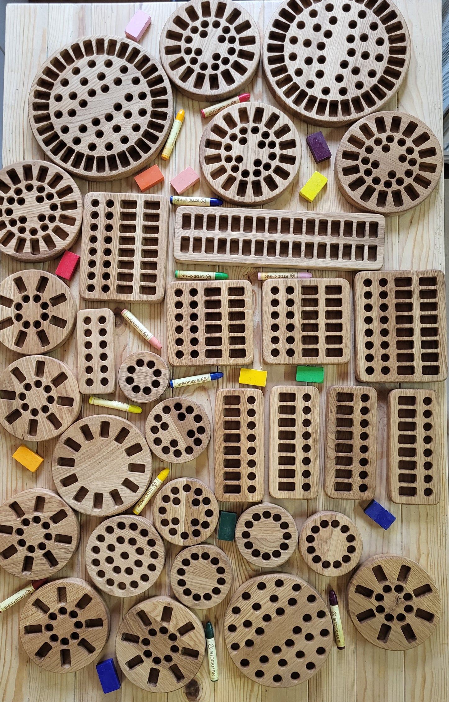 Round crayon holder for Stockmar blocks