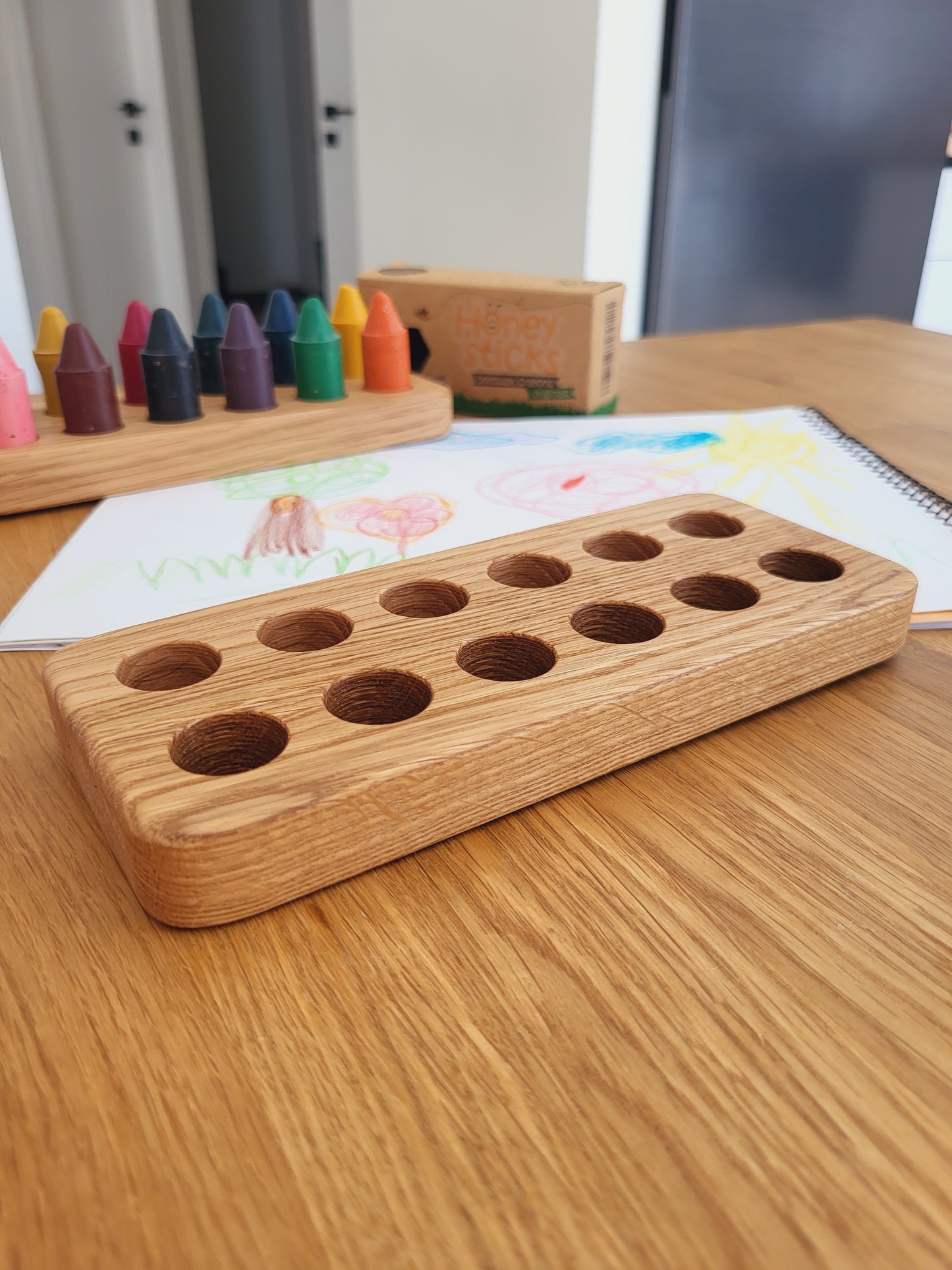 Crayon holder for 12 Honey Sticks crayons, without crayons