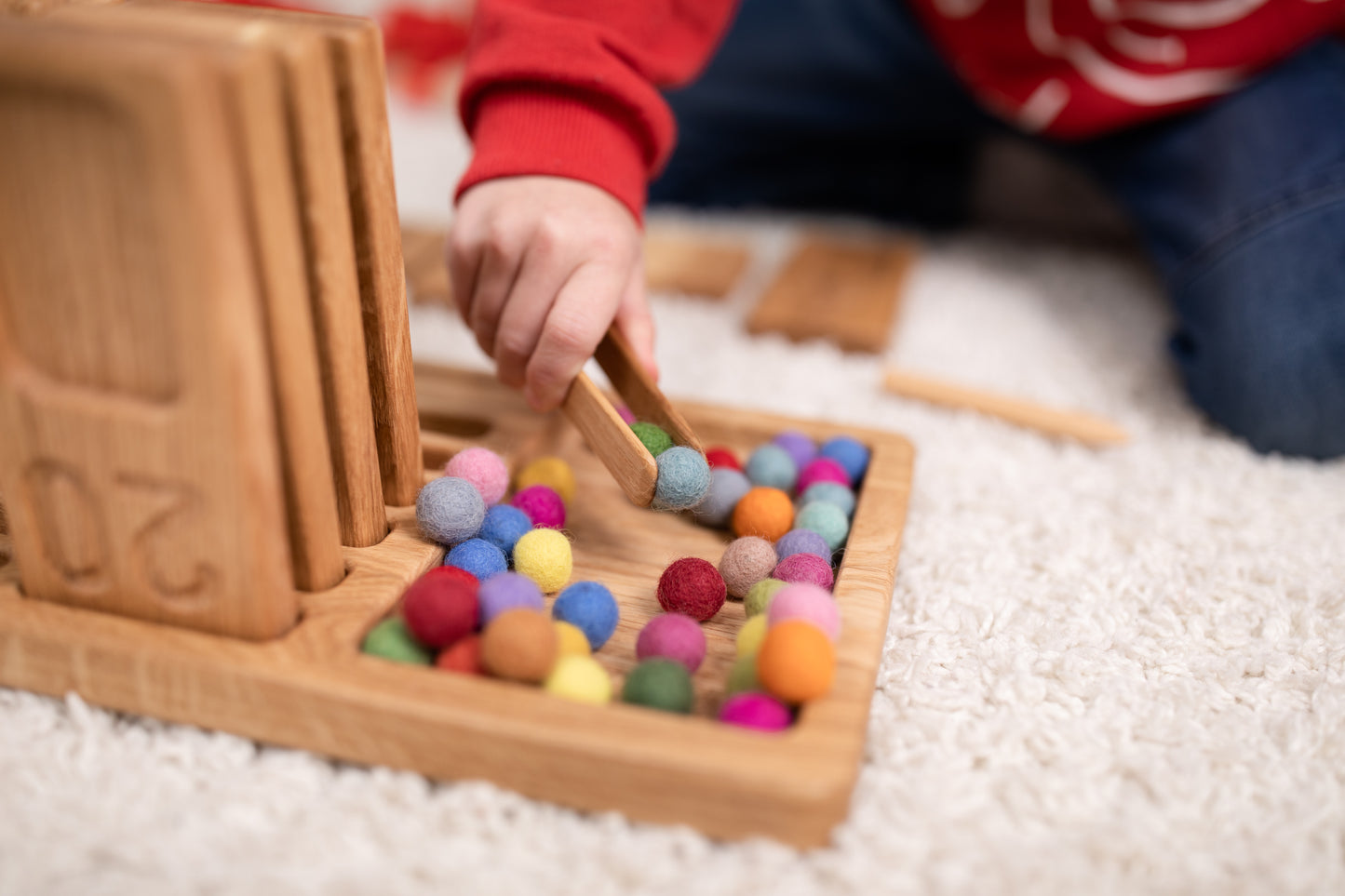 Montessori Set of reversible trays with numbers 1-20