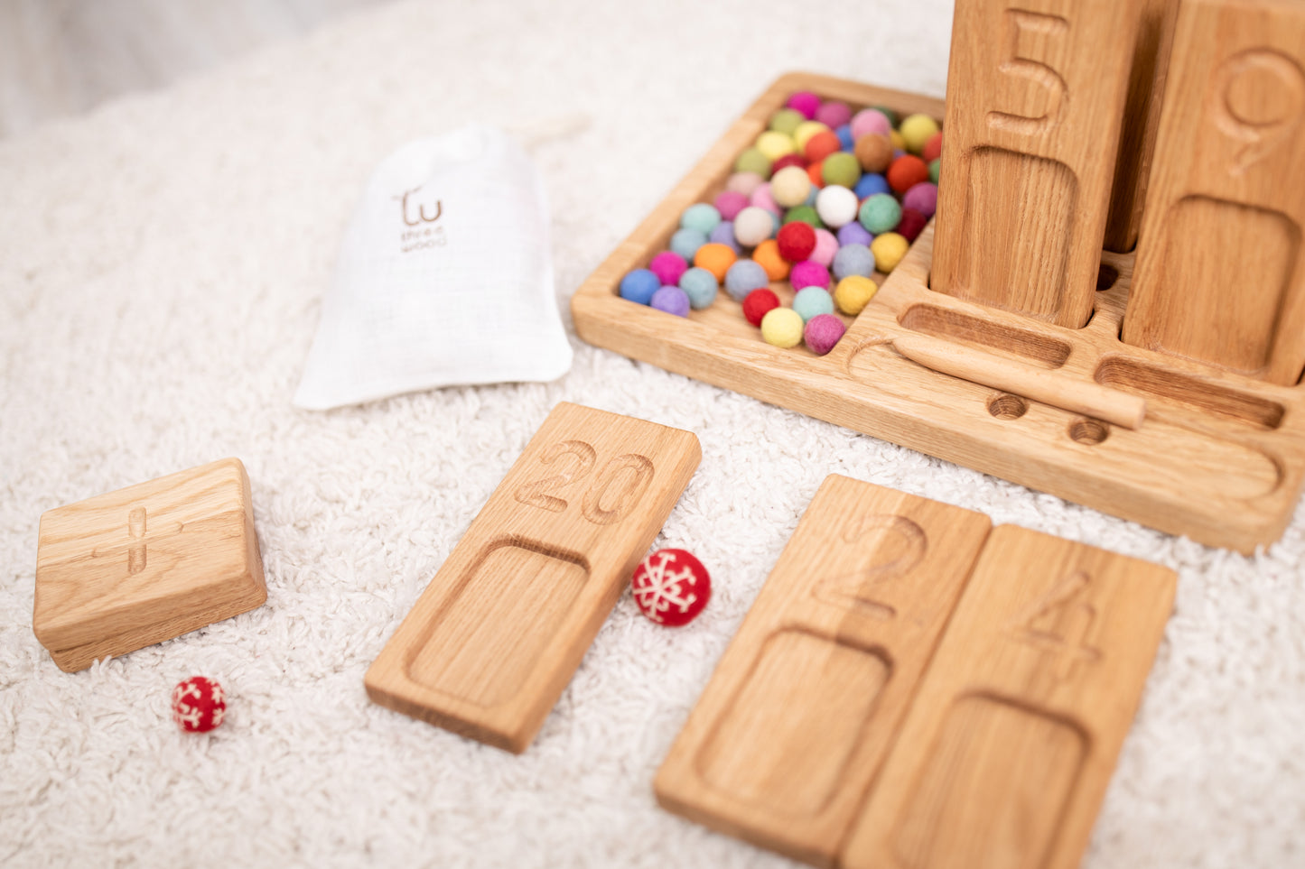 Montessori Set of reversible trays with numbers 1-20