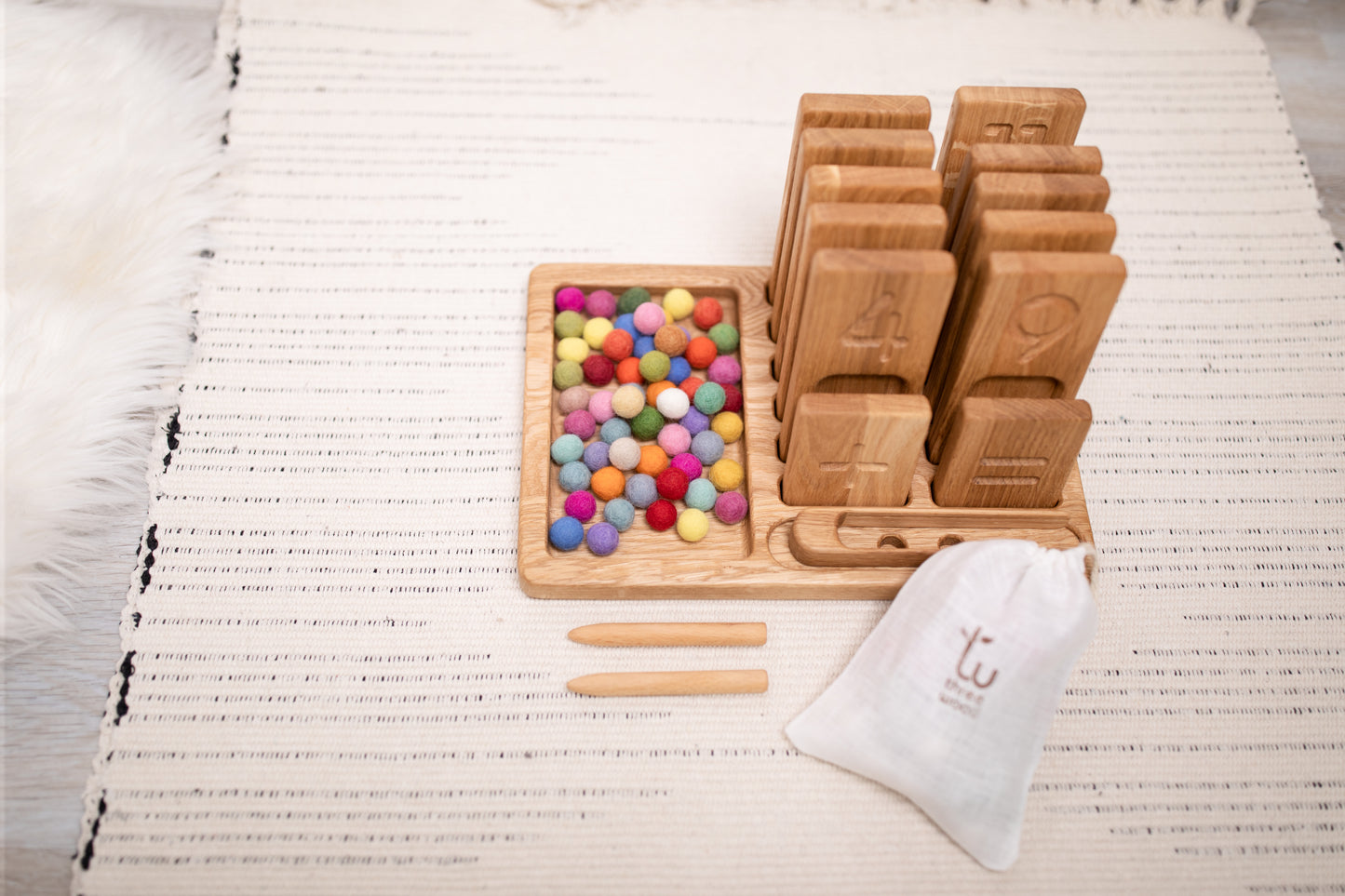 Montessori Set of reversible trays with numbers 1-20