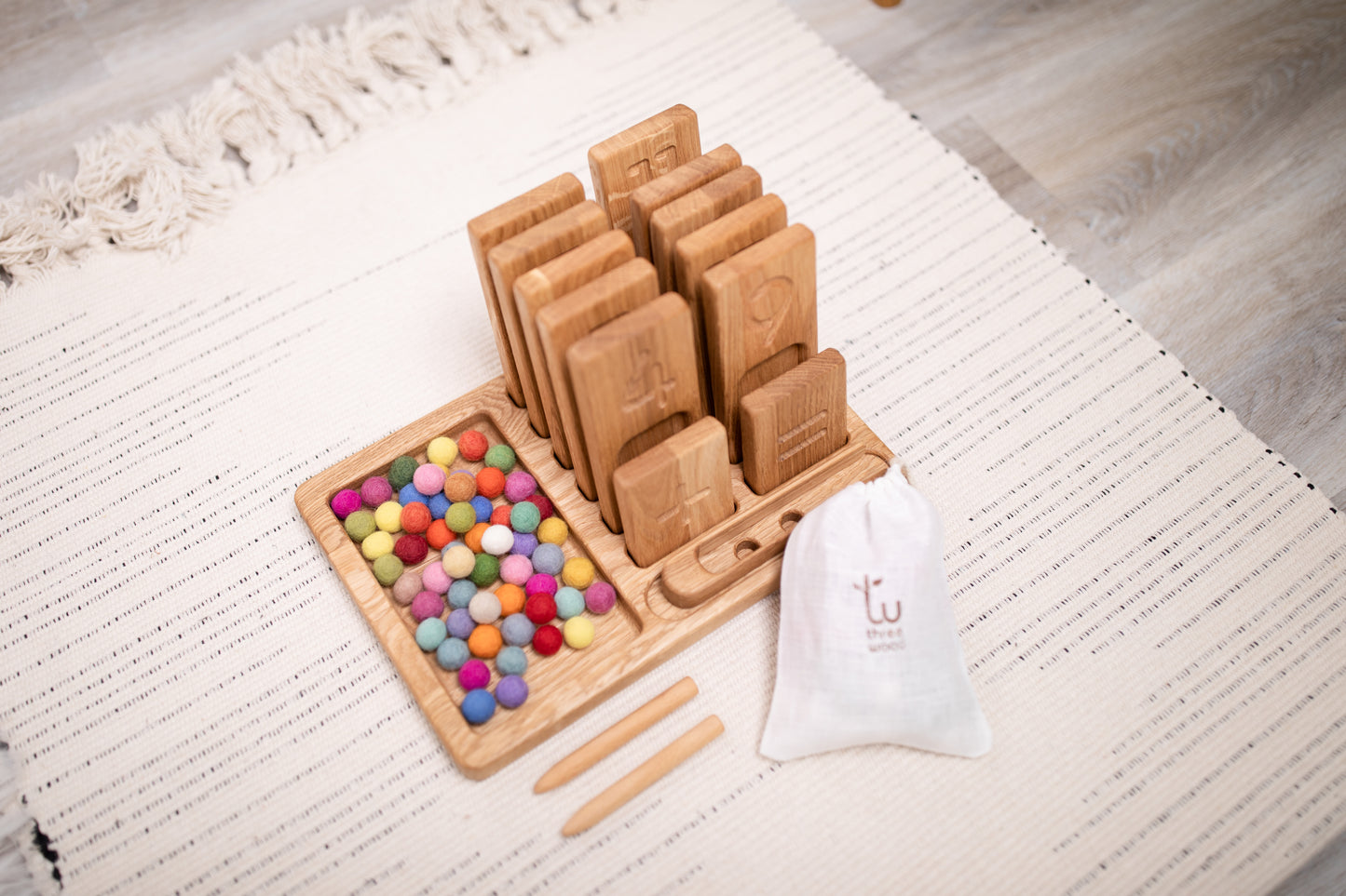 Montessori Set of reversible trays with numbers 1-20