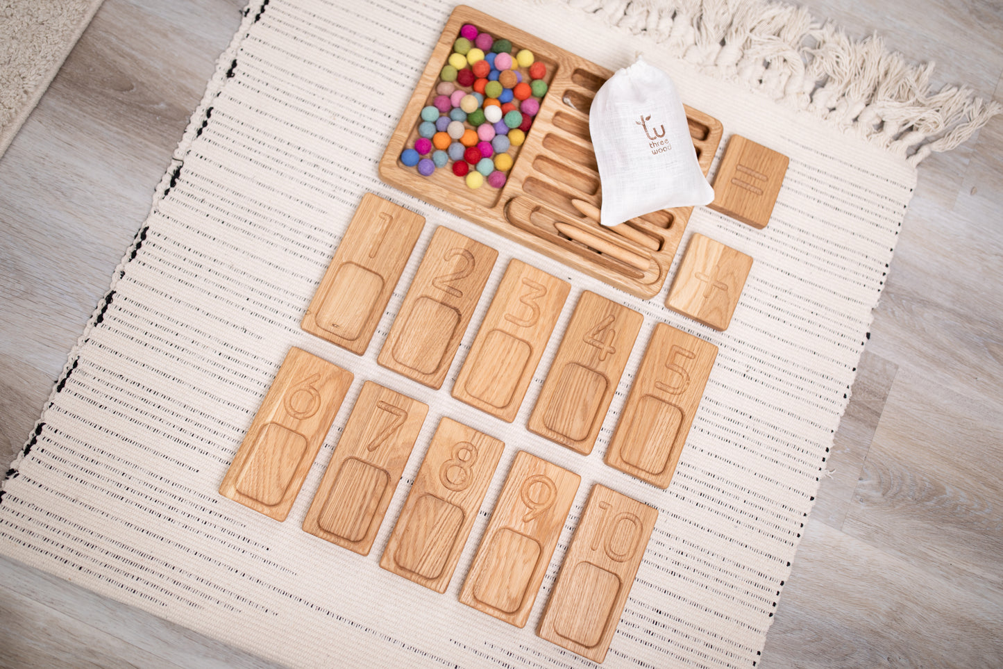 Montessori Set of reversible trays with numbers 1-20