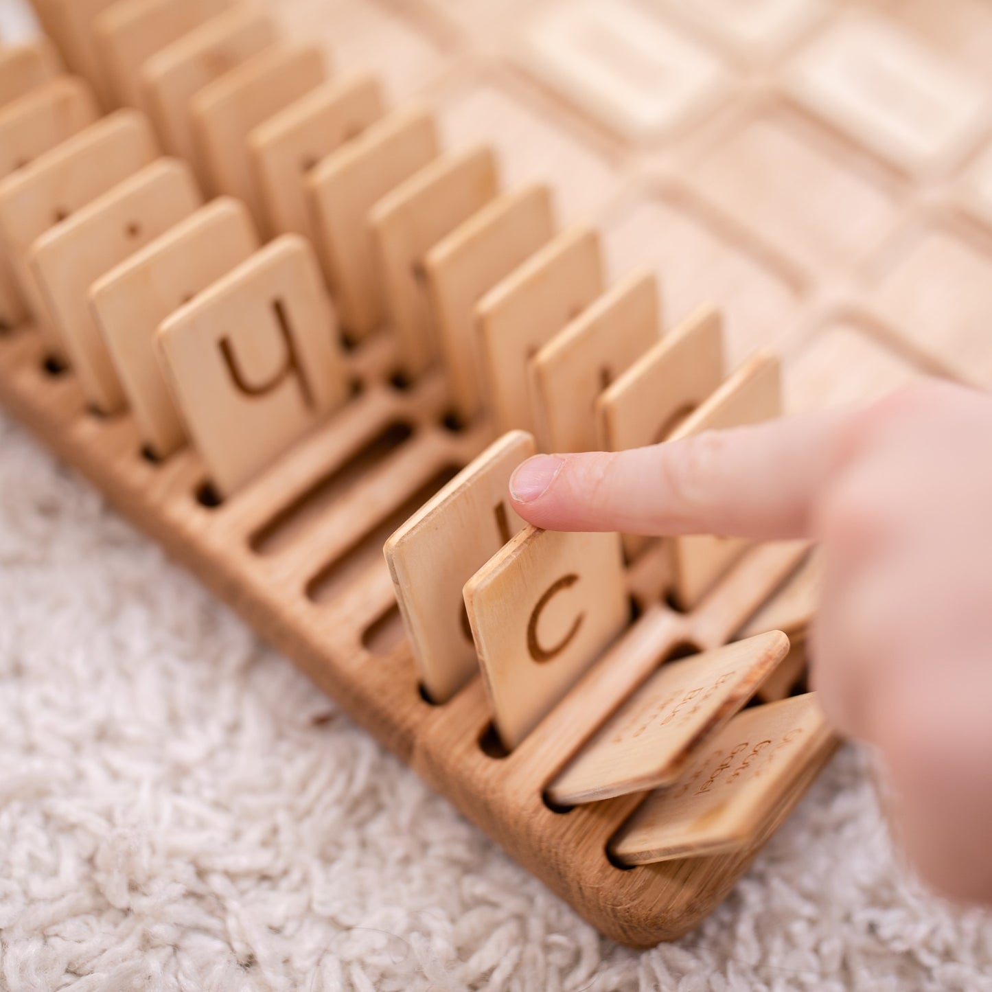 German big board and holder with letters cards