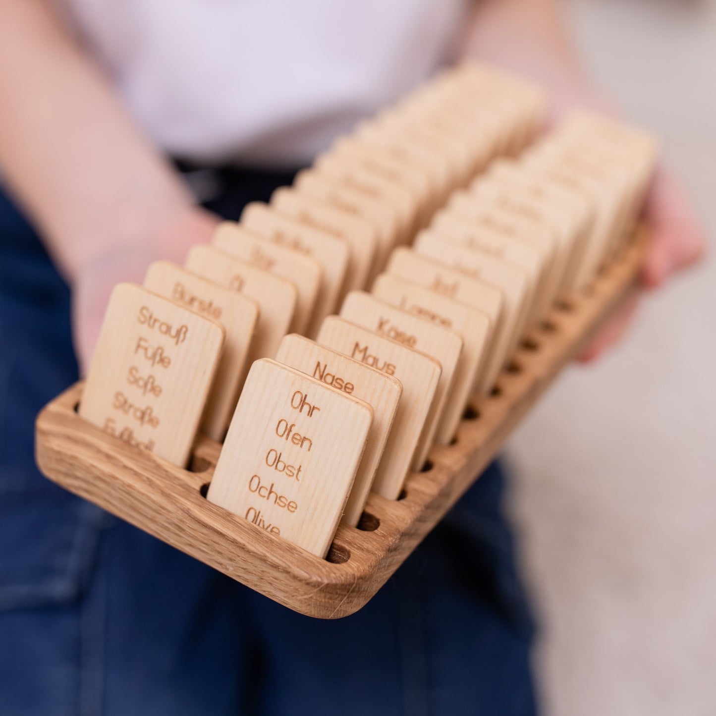 German big board and holder with letters cards