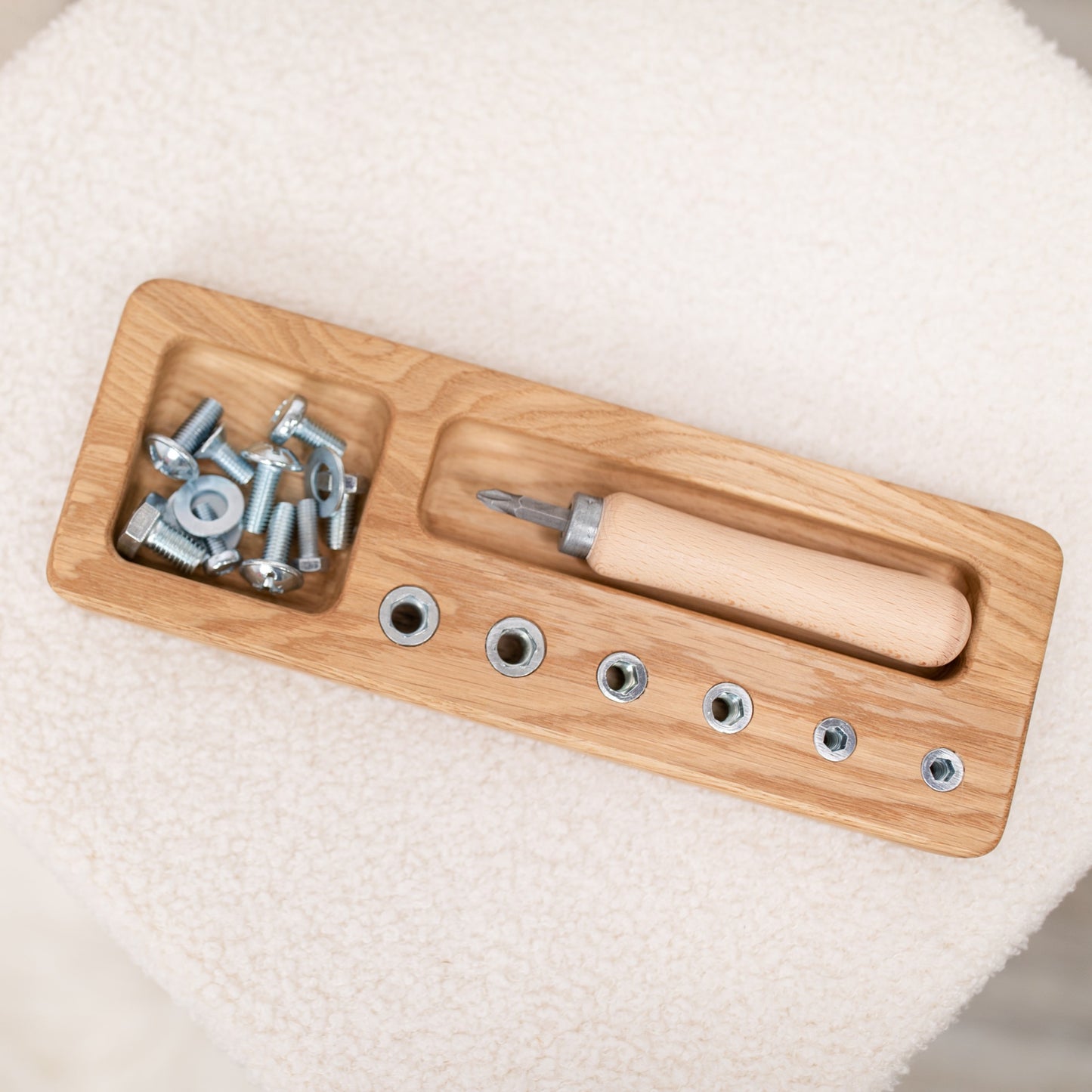 Montessori screw board