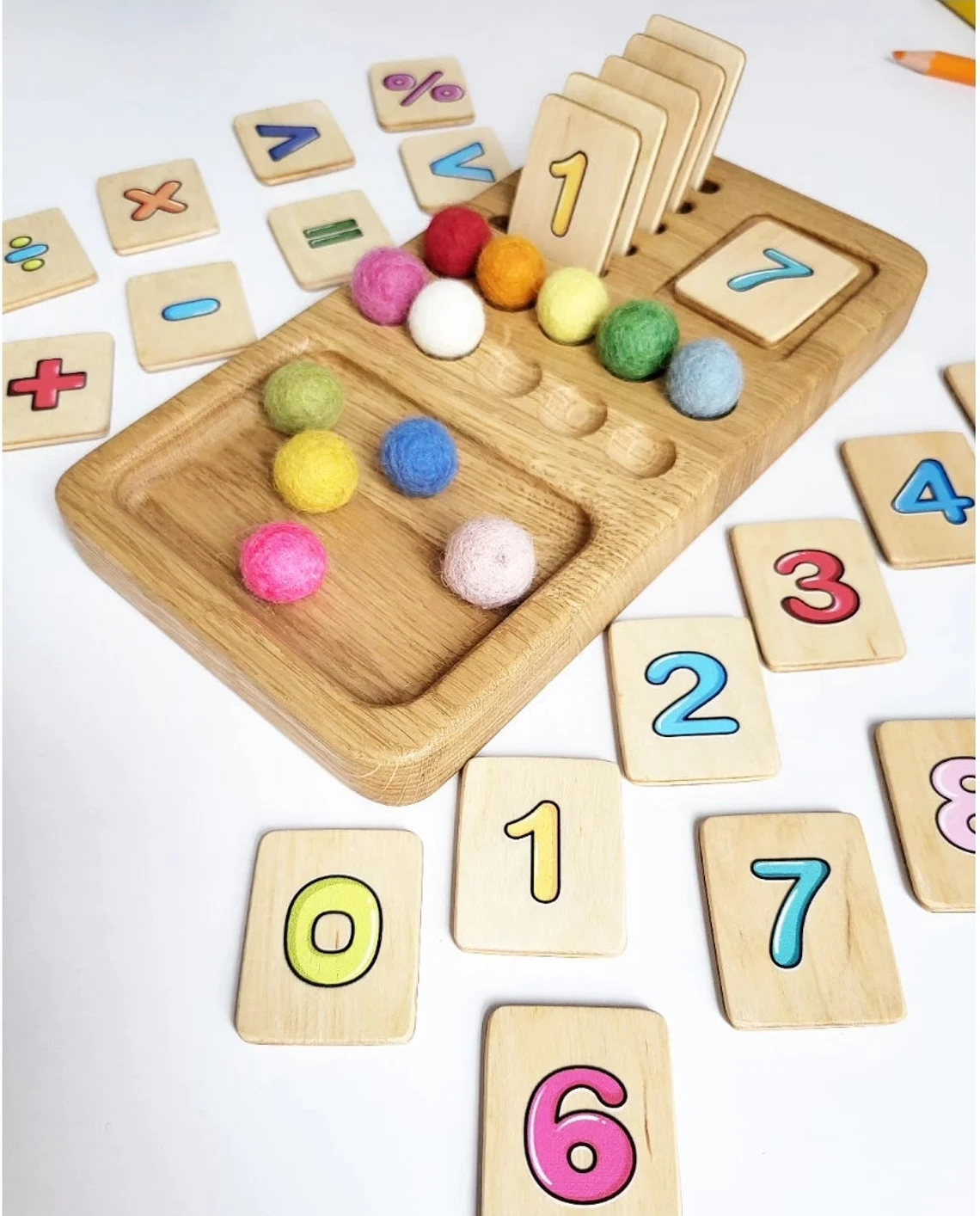 MATH BOARD 1-10 with colored cards