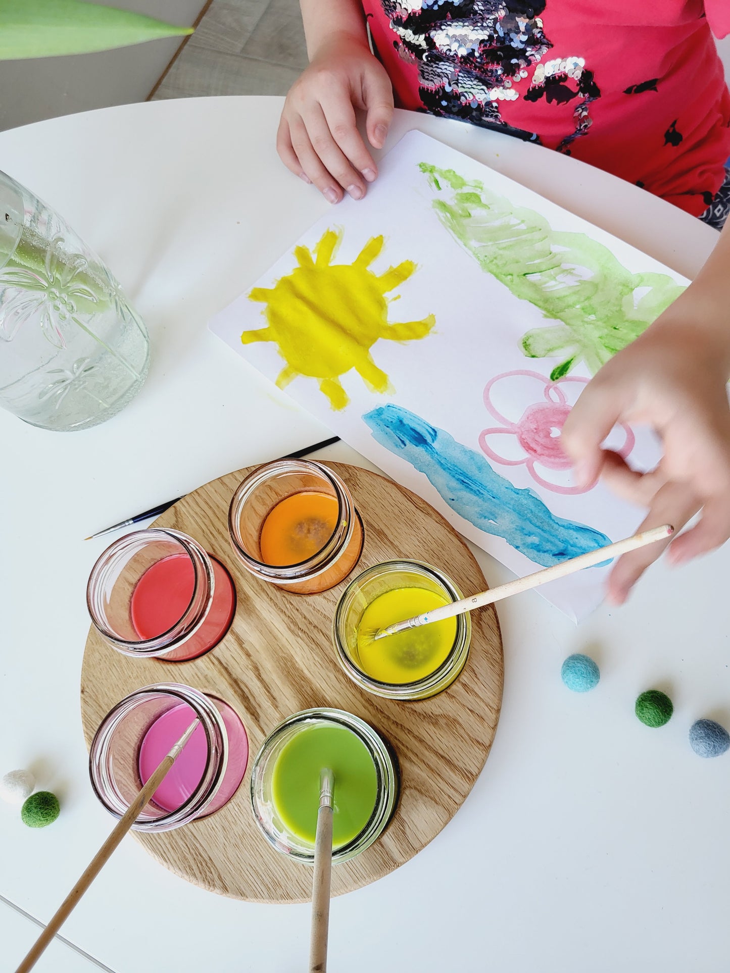 Waldorf paint jar holder round shaped