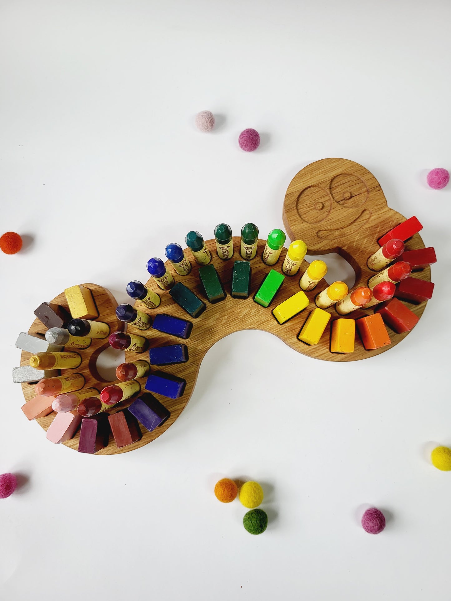 Caterpillar shaped holder for Stockmar blocks and sticks crayons