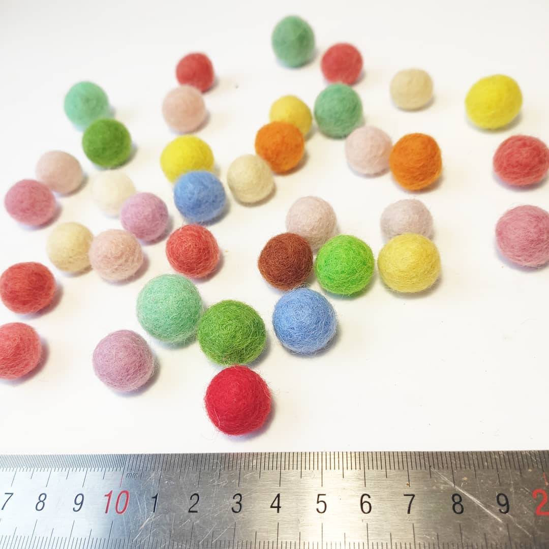 Felt Balls 1,5 cm or 15mm mixed colors