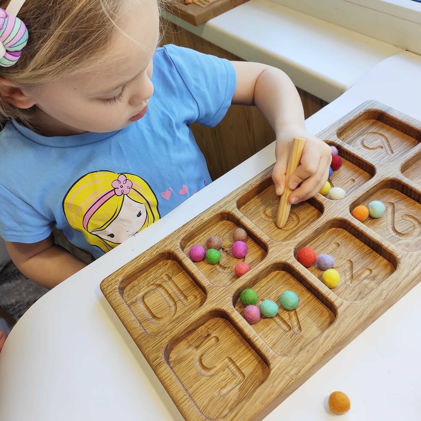 Montessori sorting tray with 10 sections and numbers