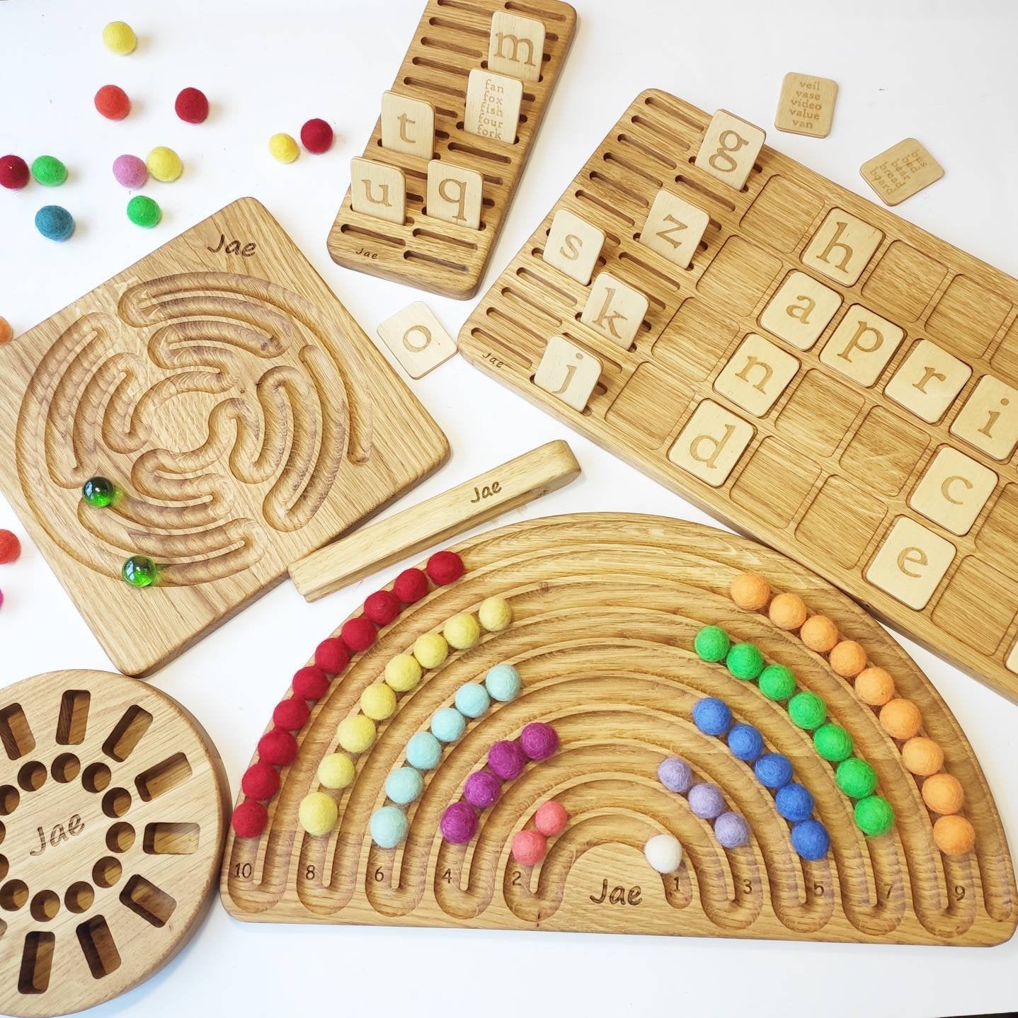 English big board and holder with letters cards