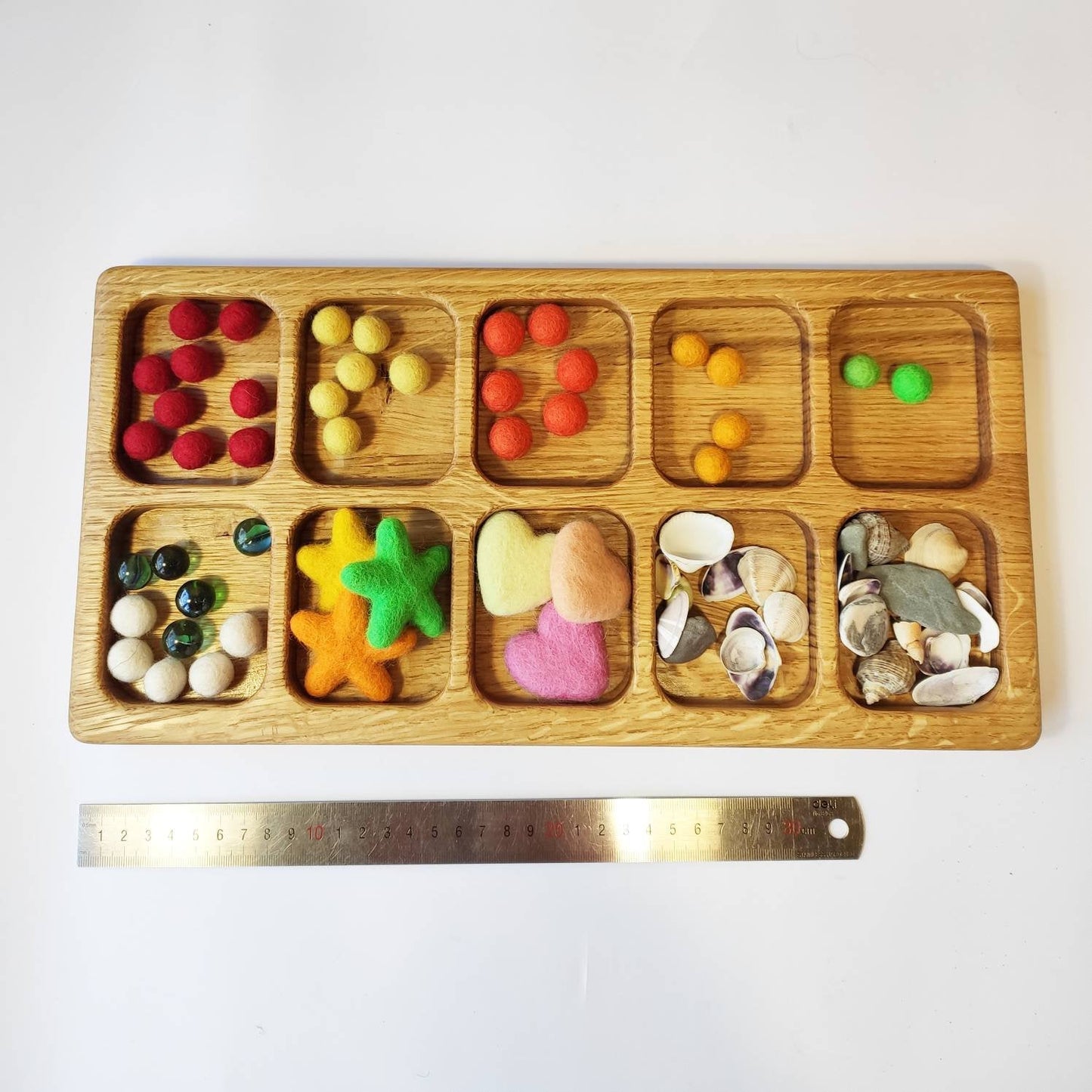 Montessori sorting trays with 10 sections, without numbers