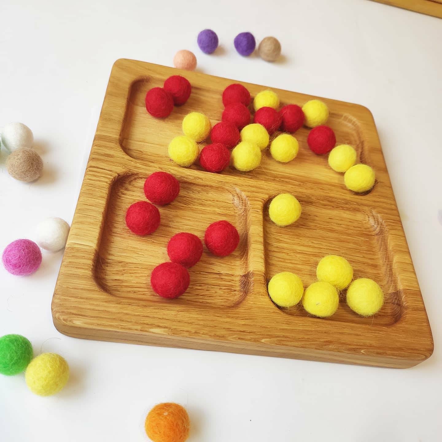 Montessori sorting tray with numbers cards 0-20 (3 sections)