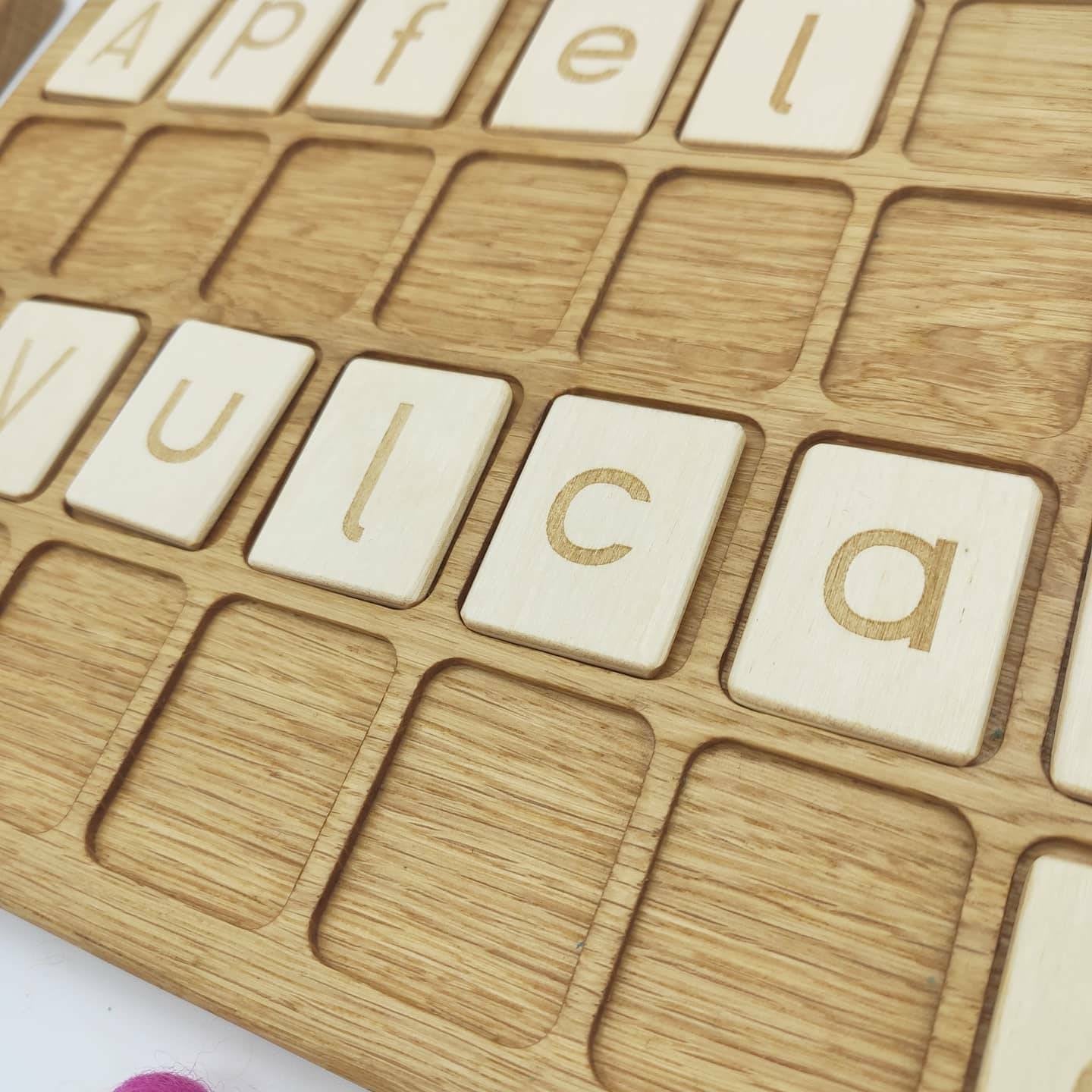 German big board and holder with letters cards