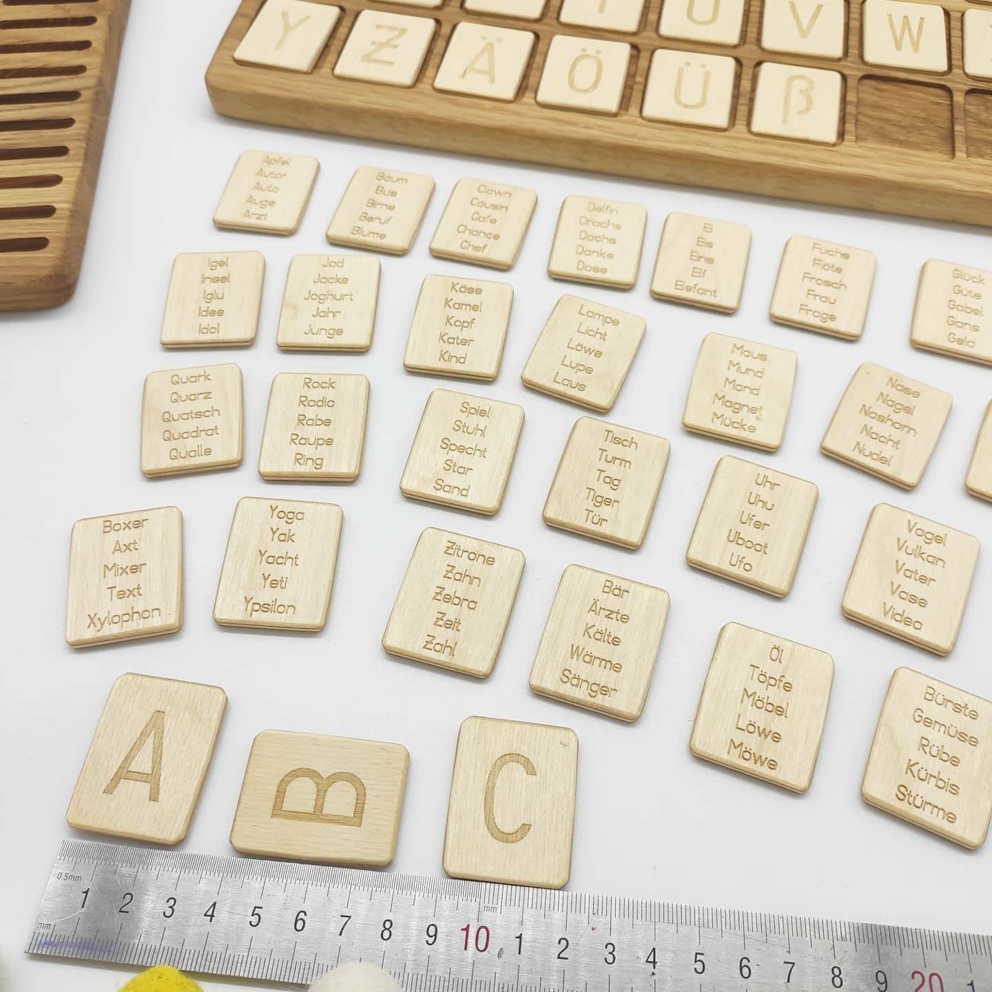 German big board and holder with letters cards