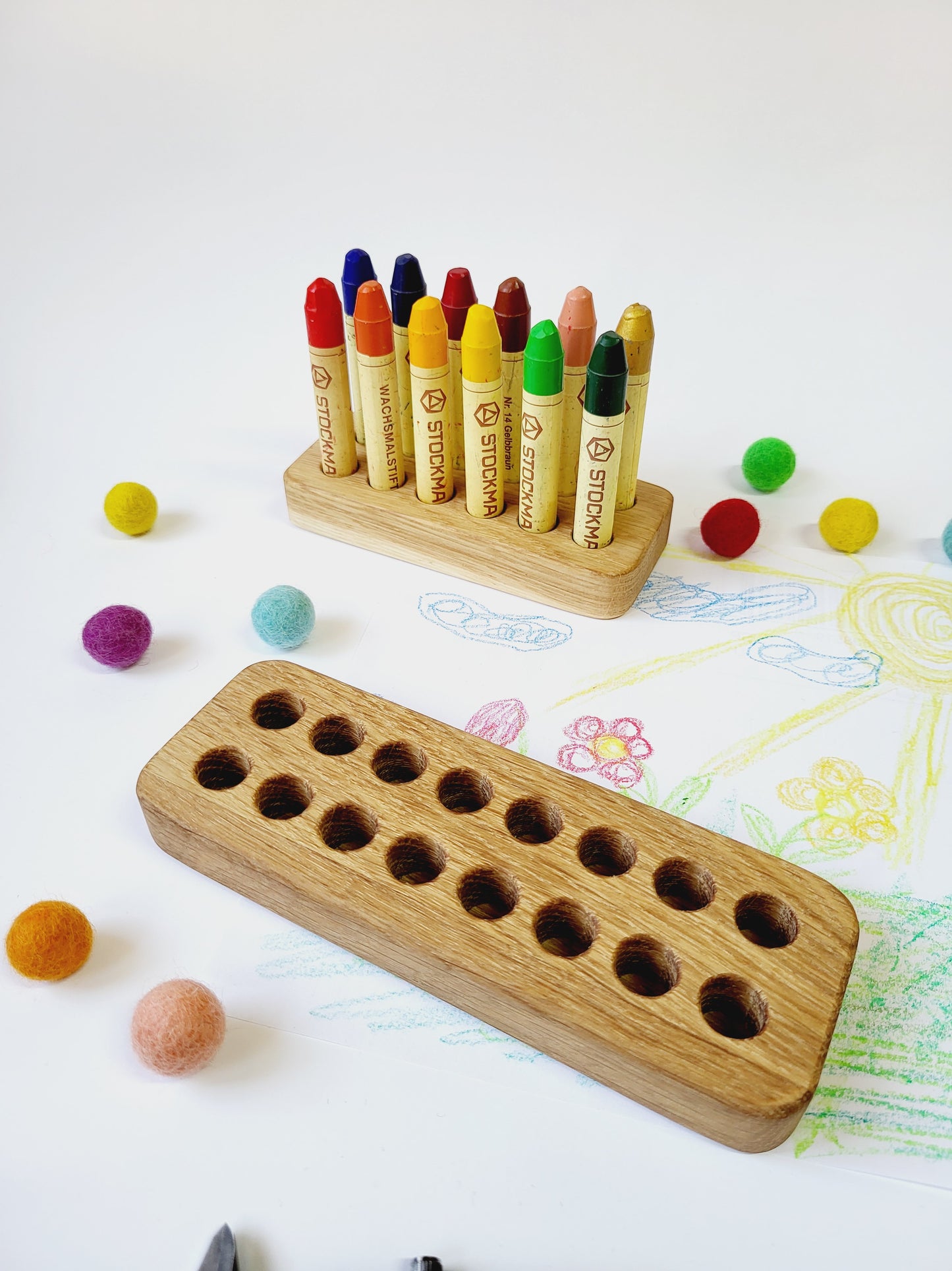 Rectangular crayon holder for 12 sticks