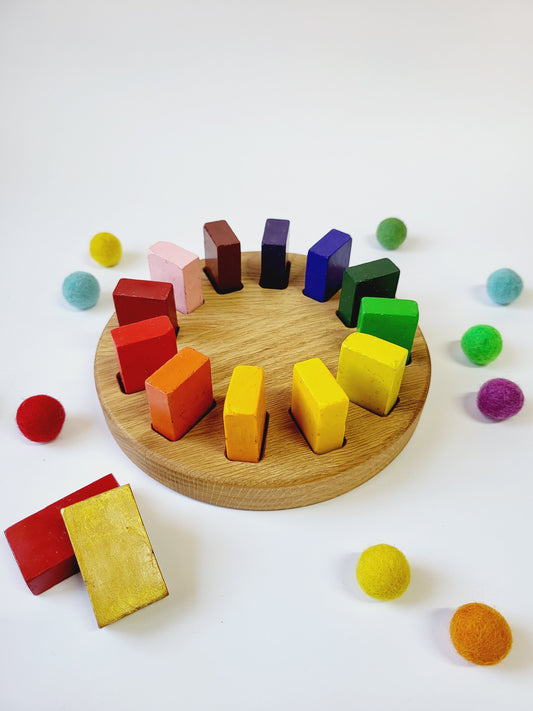 Round crayon holder for blocks