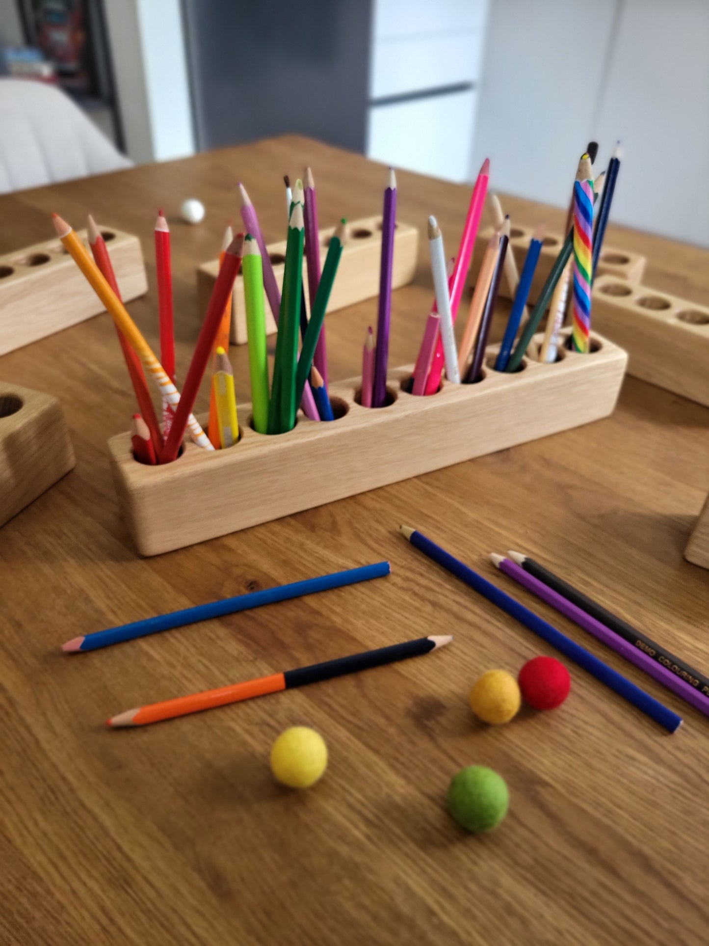Pot à crayons en bois pour enfants, organiseur de bureau Montessori de différentes tailles, cadeau de rangement personnalisé pour fournitures artistiques