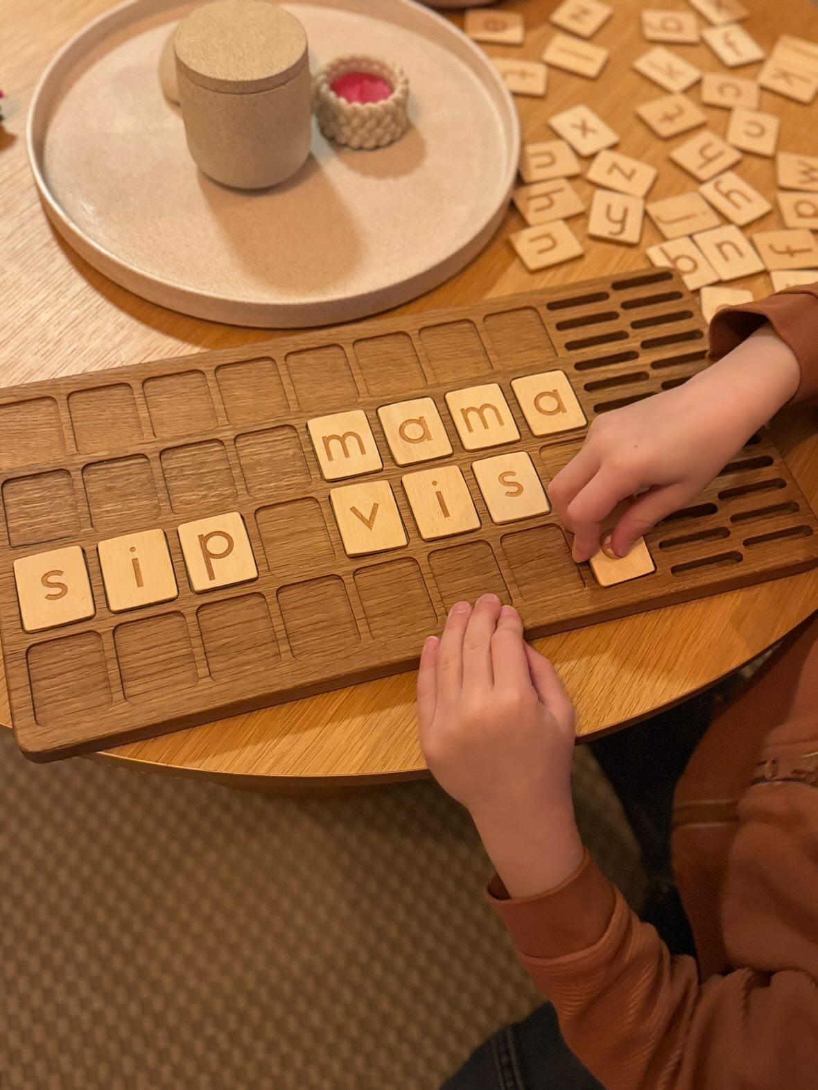Dutch big board with lowercase letters cards