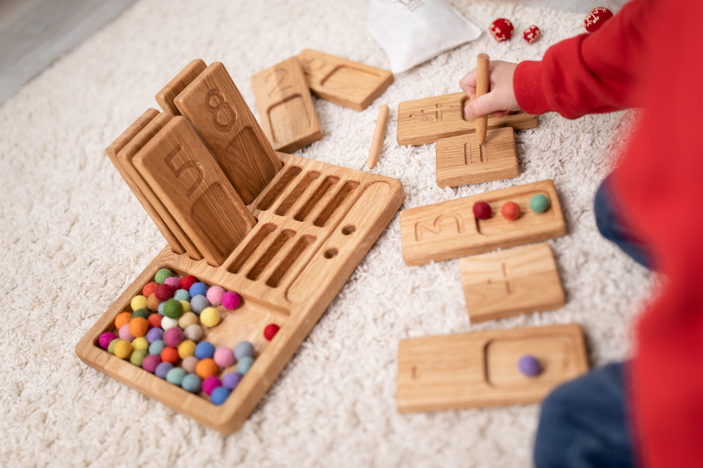 Montessori Set of reversible trays with numbers 1-20