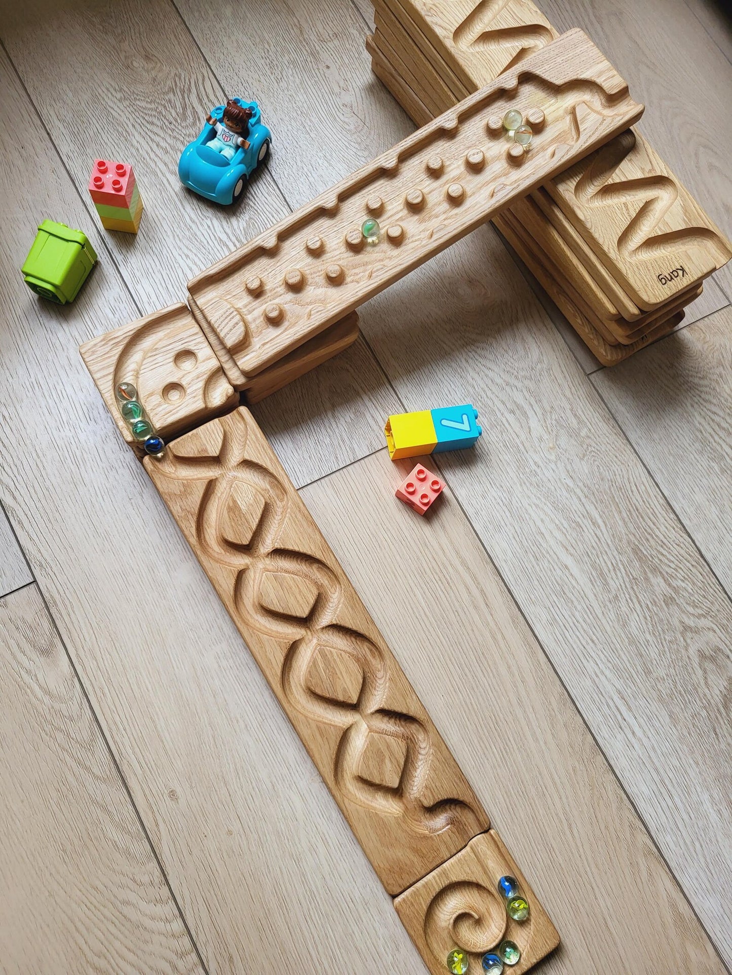 Wooden marble run TURN 90