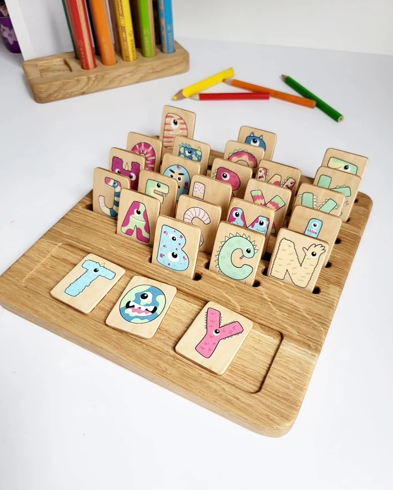 Montessori English Alphabet reversible board+Monsters letters cards