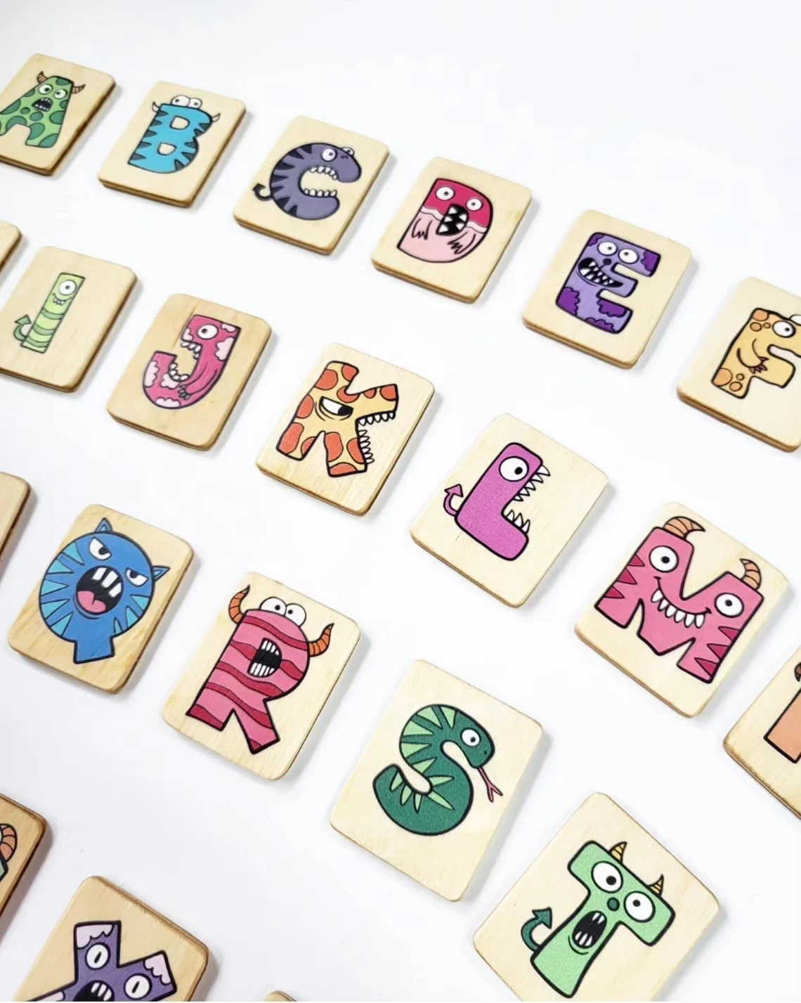 English Letters flash Cards with Monsters with holder