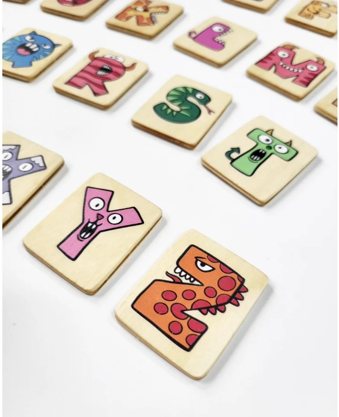 English Letters flash Cards with Monsters with holder