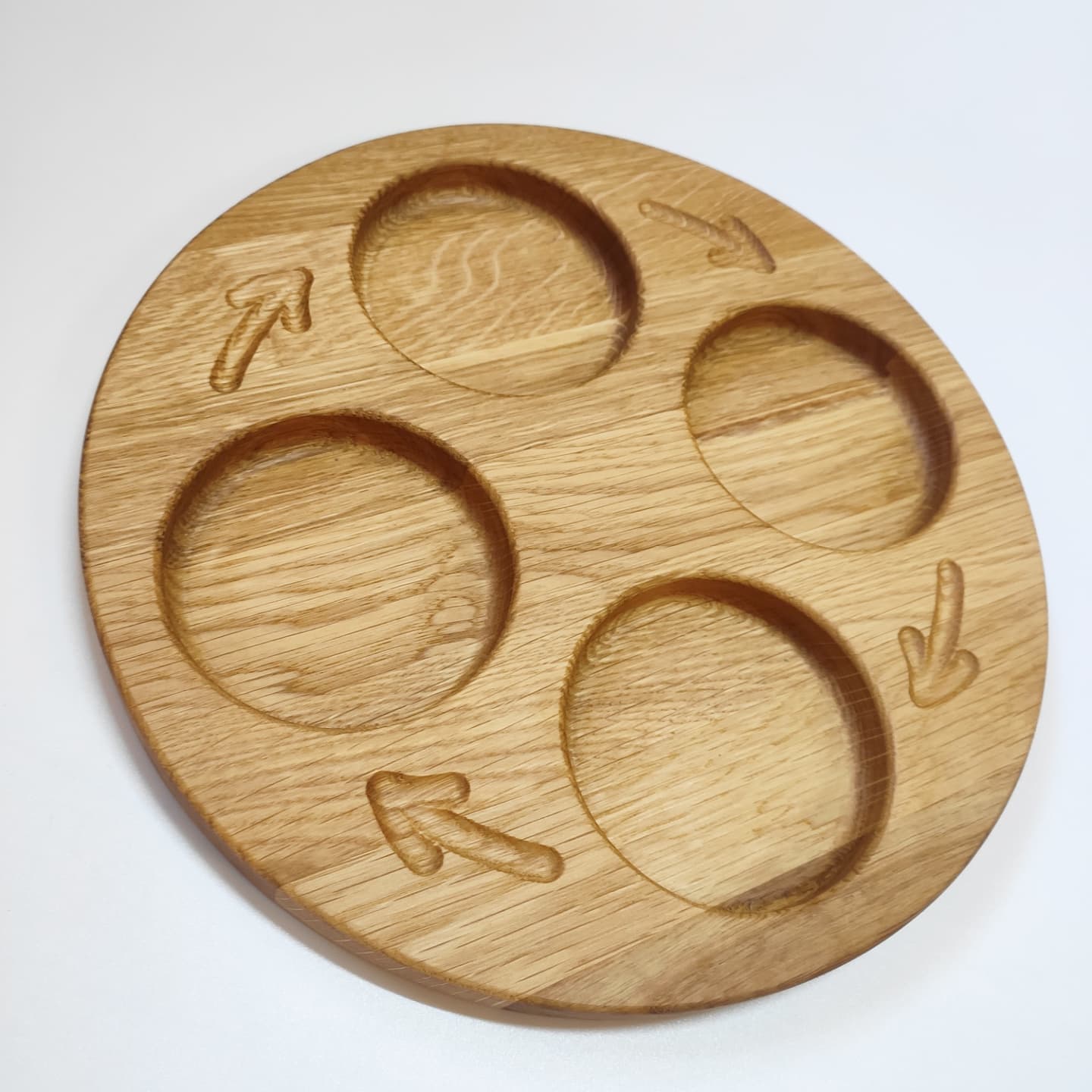 Montessori life cycle reversible tray, with 4 sections on 1 side and with 5 sections on the back side