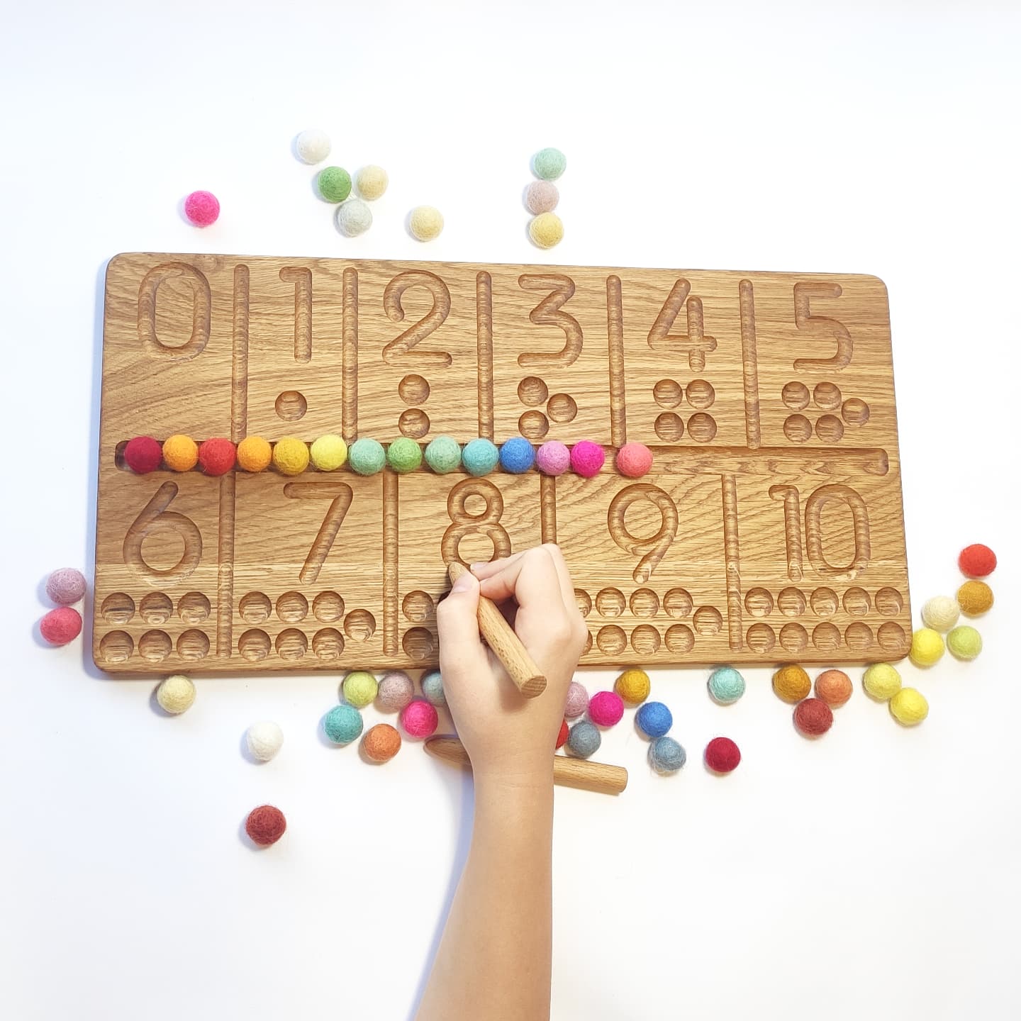 Number tracing board