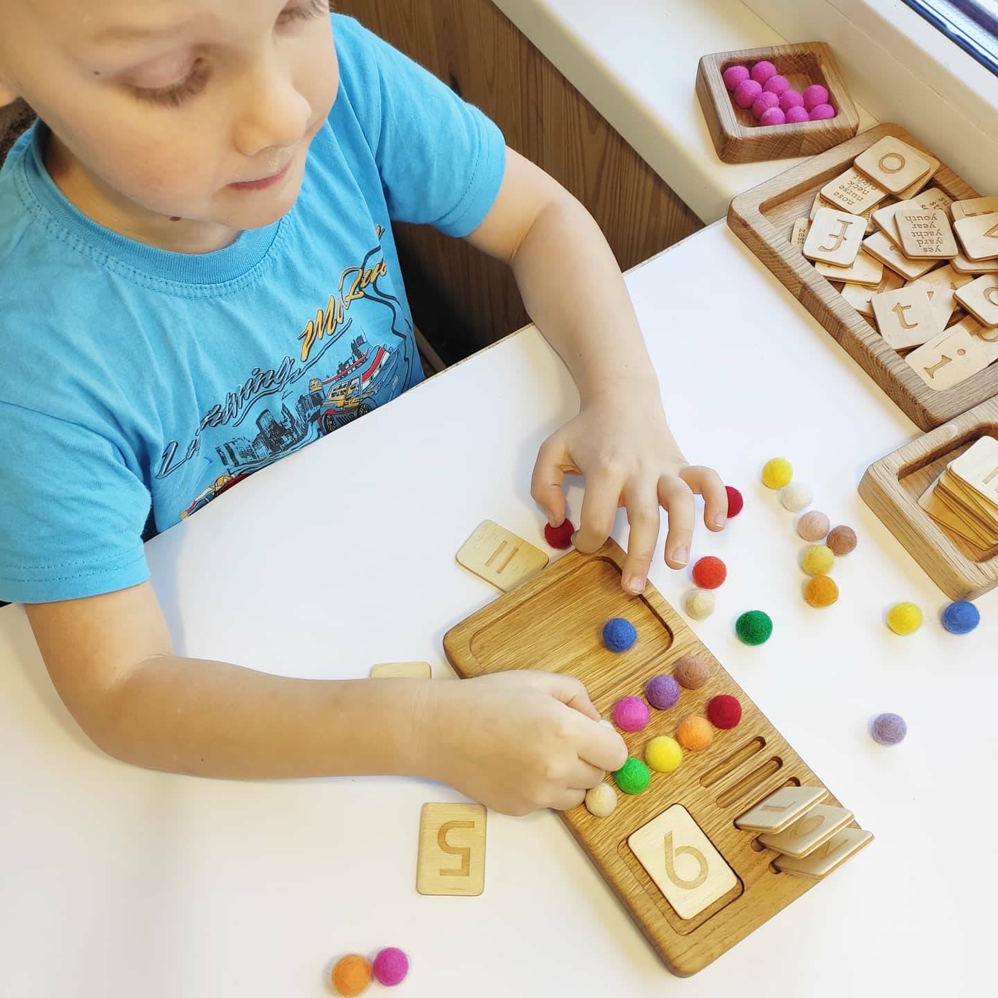 MATH BOARD 1-10 with reversible cards – THREEWOOD