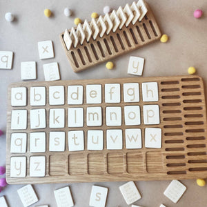 Dutch big board with lowercase letters cards with holder